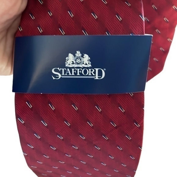 NWT Men's Stafford 100% Imported Silk Tie - Picture 3 of 6